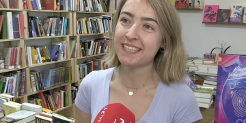 Així preparen Sant Jordi les llibreteres i les floristes de les Terres de l’Ebre