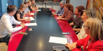 La Comissió per la Retirada dels Símbols Franquistes tanca un compromís amb partits de Tortosa