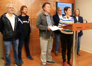 Els grups de Tortosa, excepte Junts i Ciutadans, es comprometen a lluitar per retirar el monument franquista