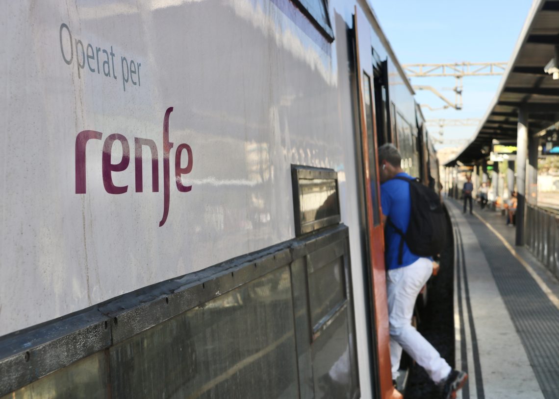 De ‘la lluvia de millones’ als llamps que aturen els trens de Rodalies