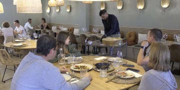 Així és Taula de Canvis, el nou restaurant que complementa el Somiatruites de Tortosa
