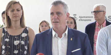 Adam Tomàs reordena el govern d’Amposta i incorpora un gestor de subvencions