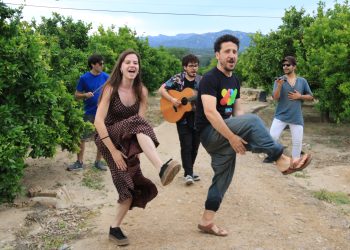 Pepet i Marieta fa 20 anys amb la festa, la sàtira, la reivindicació i la identitat intactes