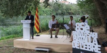 El Govern referma el compromís de retirar el monument franquista de Tortosa i s’oposa a reinterpretar-lo
