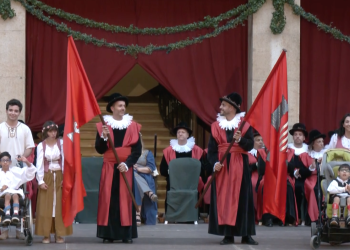 El moment més emotiu de la inauguració de la XXVI Festa del Renaixement de Tortosa