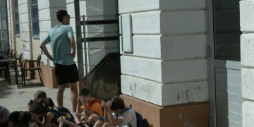 L’avaria d’un tren a Tortosa indigna un campus infantil que volia anar a l’Ampolla