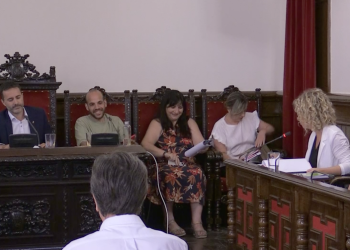 Tortosa renova la representació dels grups polítics a les societats municipals enmig de retrets entre Roigé i Jordan