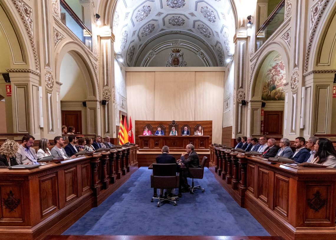 El cartipàs de la Diputació de Tarragona s’estructura en sis àrees de govern i vuit àrees adjuntes