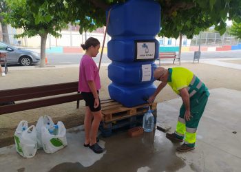 Flix aixeca les restriccions de l’aigua potable un mes després, però reforçarà els controls