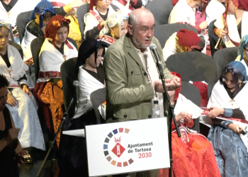 Xavi Bertomeu reivindica el talent de Tortosa durant el pregó de la Cinta 2023