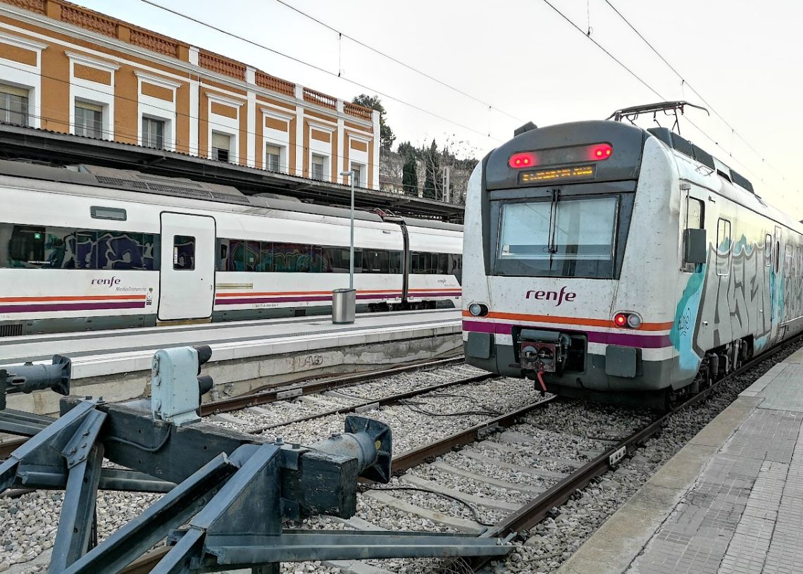 Renfe expedienta un interventor per mantenir relacions sexuals a la cabina del tren Tortosa-Barcelona