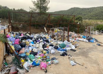 Malestar a Batea per la situació de l’estació de transferència de residus