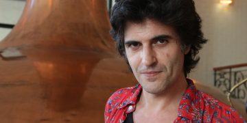 Xarim Aresté: ‘Fer un disc té a veure amb llançar-se a un buit i quan més gran és el buit, més grates les sorpreses’