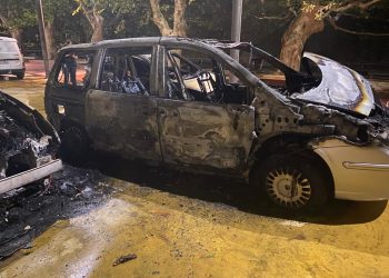 Els Mossos detenen un jove de 25 anys per l’incendi de quatre vehicles a Jesús