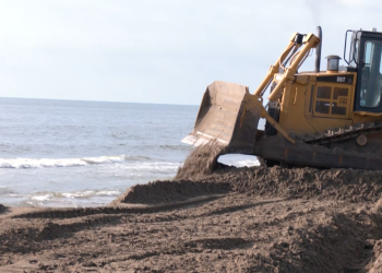 Costes reprèn els moviments de sorres per protegir el Delta davant de futurs temporals
