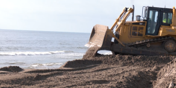 Costes reprèn els moviments de sorres per protegir el Delta davant de futurs temporals