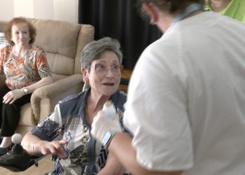 Salut inicia la vacunació conjunta de la grip i la covid-19 a les Terres de Ebre