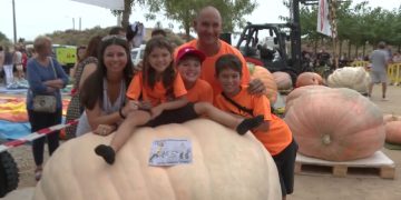 Amb una carabassa de 614 quilos no en té prou: ara vol fer-ne una de 1.000 quilos