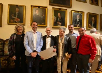 El ceramista jesusenc Joan Panisello, recongut per la Reial Acadèmia Catalana de Belles Arts Sant Jordi