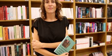 Maria Climent publica ‘A casa teníem un himne’, una història familiar sobre tres dones distanciades i diferents