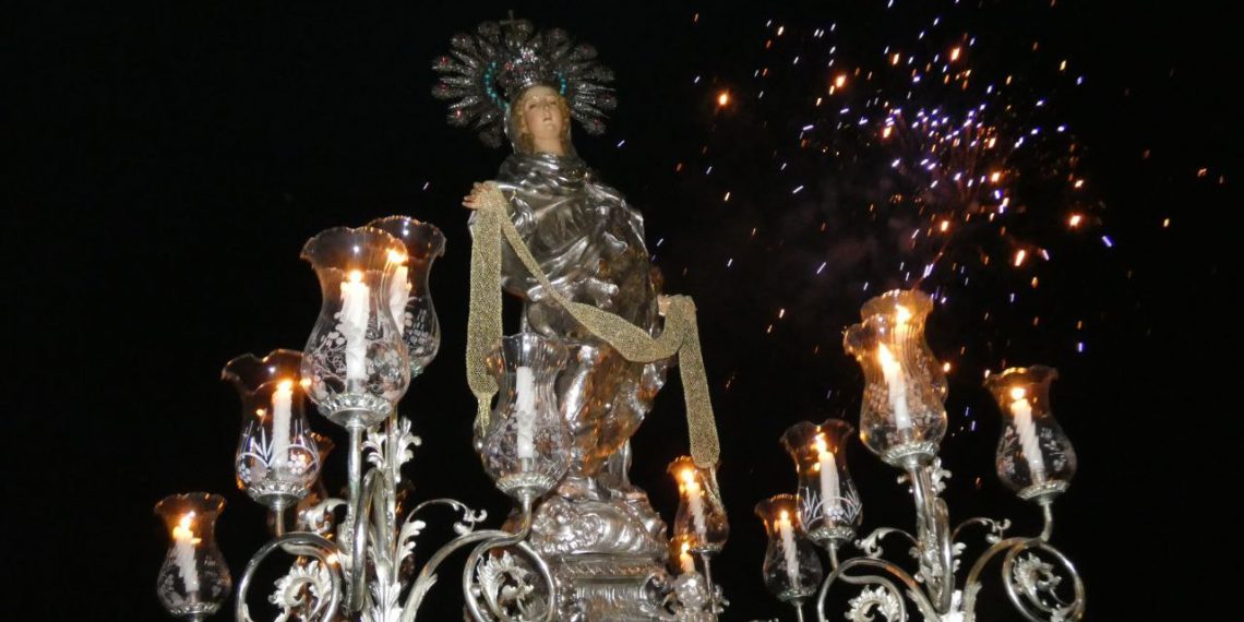 Unes festes de la Cinta marcades per la pluja