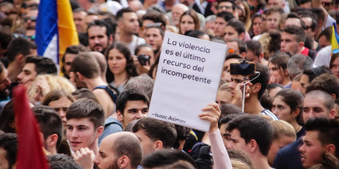 Quan un vaixell s’enfonsa el capità és l’últim a abandonar, però tu te’n vas anar el primer