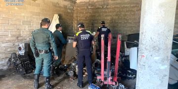 Localitzen i sancionen un taller mecànic il·legal a Roquetes, per una desena d’infraccions