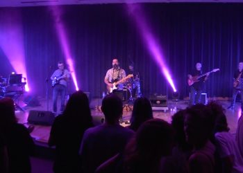 Així va ser el concert d’Atzucac a Amposta, 30 anys després de ‘Paradisos Possibles’