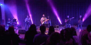 Així va ser el concert d’Atzucac a Amposta, 30 anys després de ‘Paradisos Possibles’