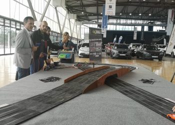 Tortosa obre les portes de la fira Ebreokasió, amb uns 400 vehicles al pavelló de Remolins