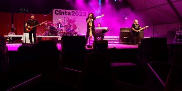 Obscens presenta el disc ‘Sota un cel sord’ amb un concert íntim al Casal Tortosí