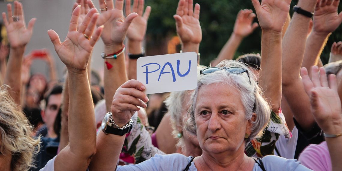 Quan un vaixell s’enfonsa el capità és l’últim a abandonar, però tu te’n vas anar el primer