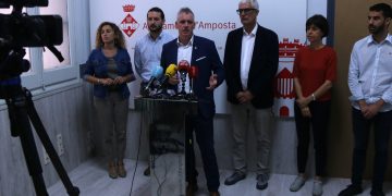 Amposta farà pagar un 36% més per les escombraries i un 10% més per l’IBI