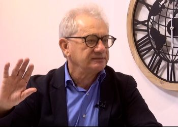 Lahosa, als alcaldes que defensen els bous però no el nou hospital a les Terres de l’Ebre: ‘Sense salut no hi ha festa’