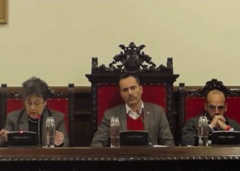 Tortosa retalla gairebé 49.000 euros de la factura de l’enllumenat públic i semàfors