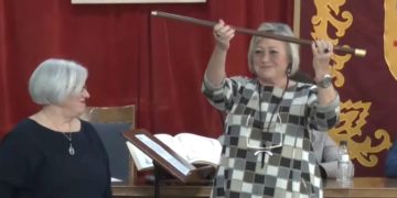 PP i Vox fan alcaldessa de Vinaròs la independent Maria Dolores Miralles amb una moció de censura