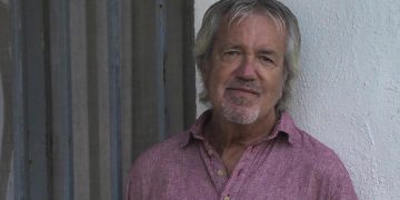 ‘Ets tan pobre que només tens diners’ serà el nou disc en solitari d’Arturo Gaya