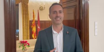 Jordan avança el retorn dels Bons Tortosa i un pla municipal per implantar renovables