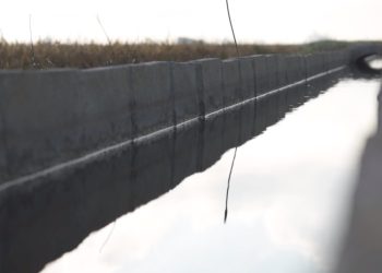 La Generalitat impulsa una prova pilot per transportar sediments pels canals de reg del delta de l’Ebre