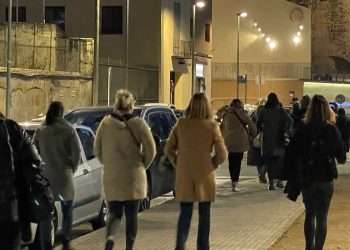 Una vintena de dones participen en la primera marxa a Tortosa per identificar racons insegurs