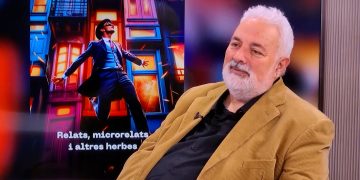 ‘Salta per la porta i entra per la finestra’, el nou llibre de Xarli Diego amb relats escrits a l’Ampolla