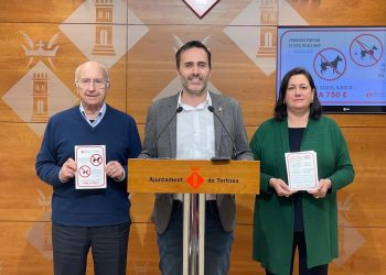 Nova campanya de civisme de Tortosa contra els excrements de gossos al carrer