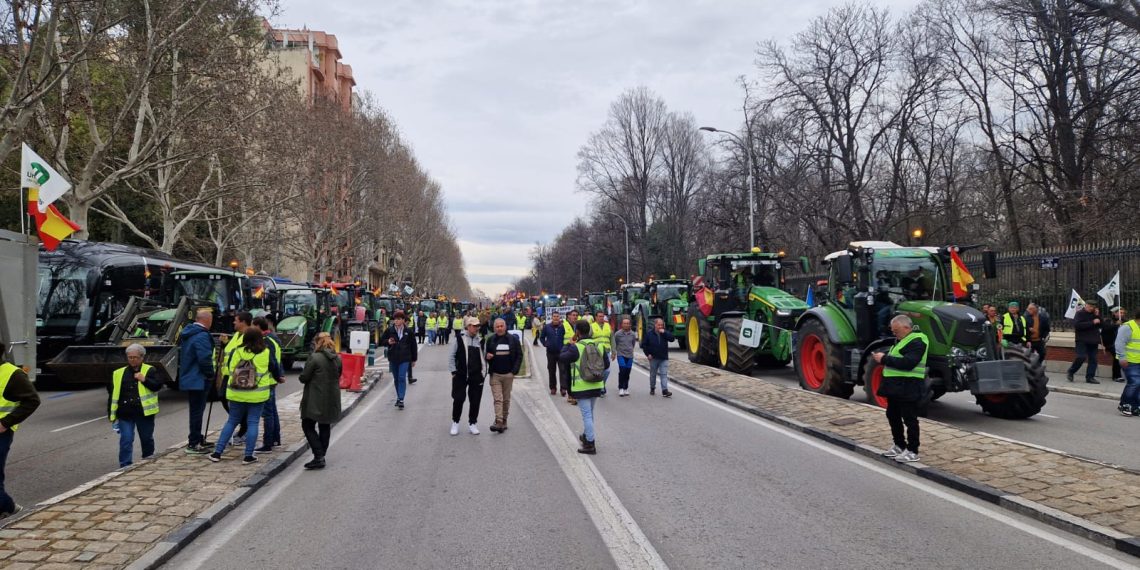 La pagesia ebrenca també fa sentir el seu malestar en la gran manifestació de Madrid