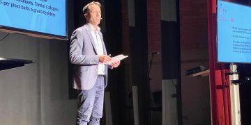 L’increment del pressupost de l’Ajuntament centra la primera audiència pública de Jordan com a alcalde de Tortosa