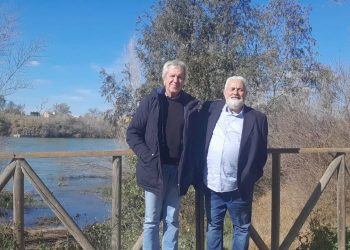 Xarli Diego presenta ‘Salta per la porta i entra per la finestra’ a l’Ampolla, amb Arturo Gaya