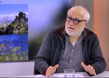 Roc Salvadó torna a les llibreries per partida doble: un recull d’articles i un poemari