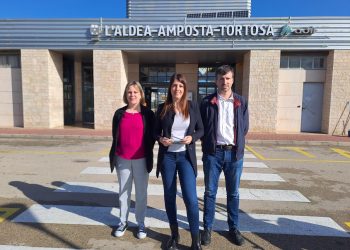 Irene Negre (Junts) es compromet amb el traspàs integral de Rodalies, indispensable per millorar els trens de l’Ebre