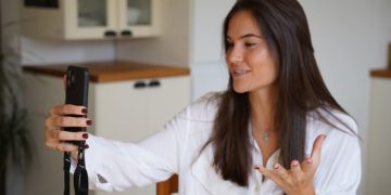 L’streamer ampostina Cèlia Espanya, premi a la Innovació als Premis Martí Gasull i Roig