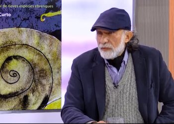 Albert Curto es passa a la ficció amb ‘Autoreflexions d’animals clandestins’, un recull sobre les espècies invasores de l’Ebre