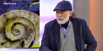 Albert Curto es passa a la ficció amb ‘Autoreflexions d’animals clandestins’, un recull sobre les espècies invasores de l’Ebre